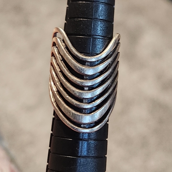 Sterling Silver Wavy Slit Openwork Stacked Chevron Band Ring 925 TH Sz: 6 - Picture 2 of 4